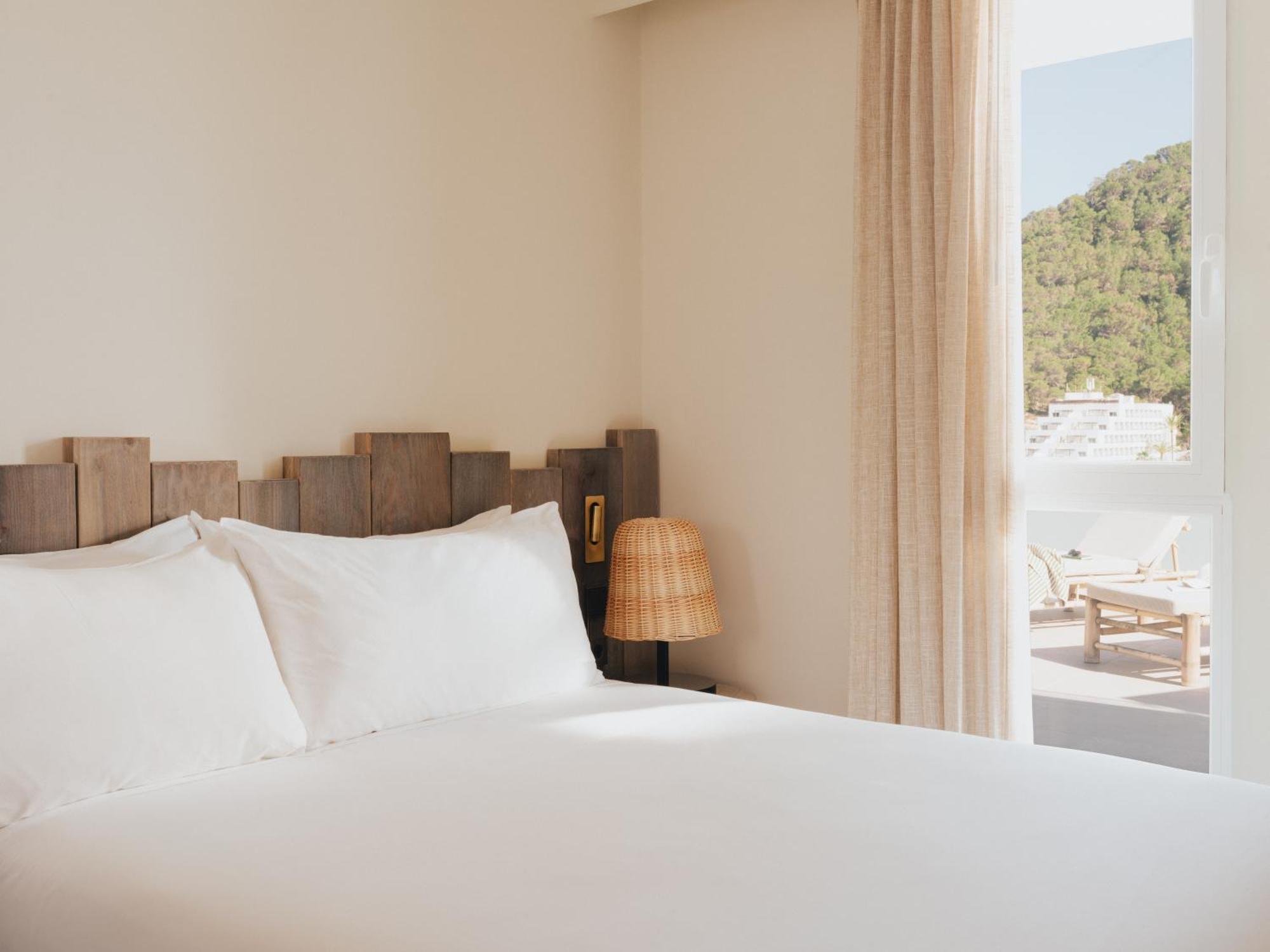 Hyde Ibiza Hotel Cala Llonga  Exterior photo
