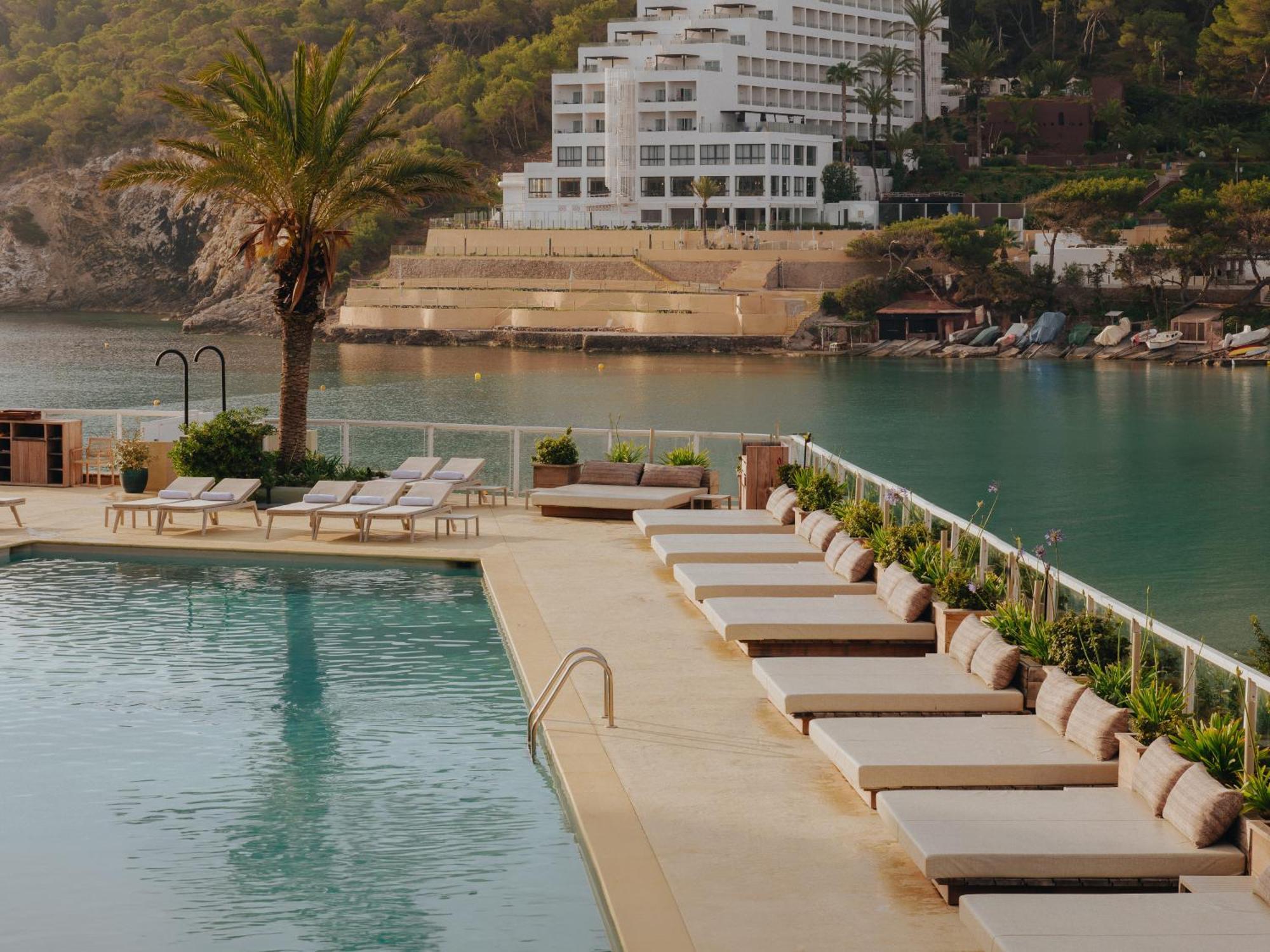 Hyde Ibiza Hotel Cala Llonga  Exterior photo